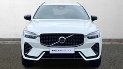 2022 (22) VOLVO XC60 2.0 B5P R DESIGN 5dr AWD Geartronic 3048275