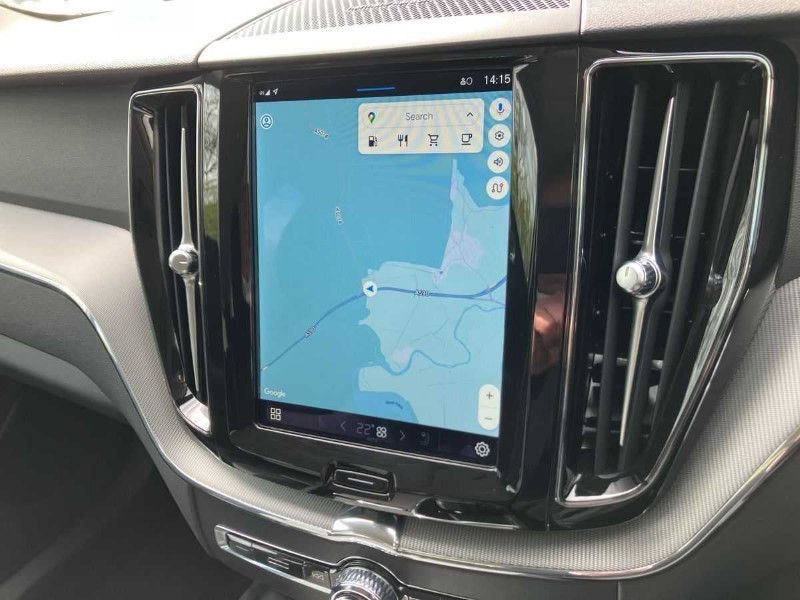 2023 (23) VOLVO XC60 2.0 B4P Plus Dark 5dr Geartronic 3409800