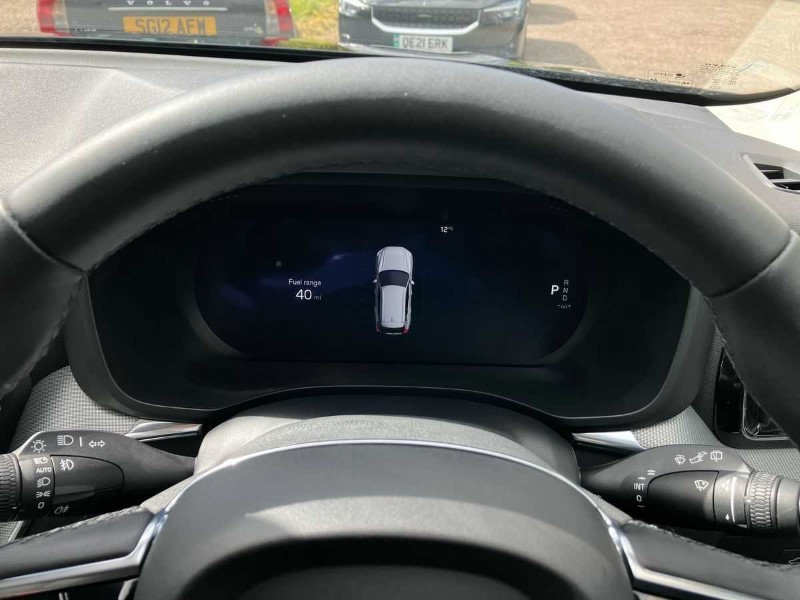 2023 (23) VOLVO XC60 2.0 B4P Plus Dark 5dr Geartronic 3409797