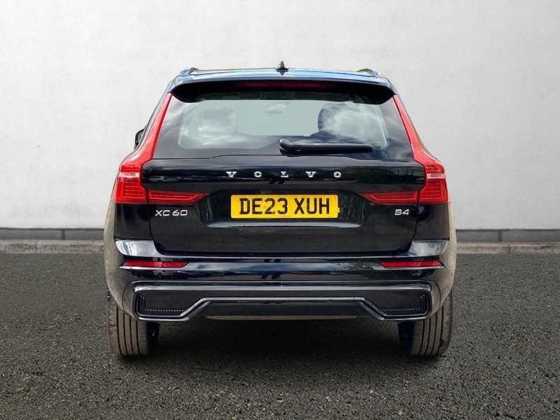 2023 (23) VOLVO XC60 2.0 B4P Plus Dark 5dr Geartronic 3409784