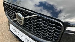 2023 (23) VOLVO XC60 2.0 B4P Plus Dark 5dr Geartronic 3409813