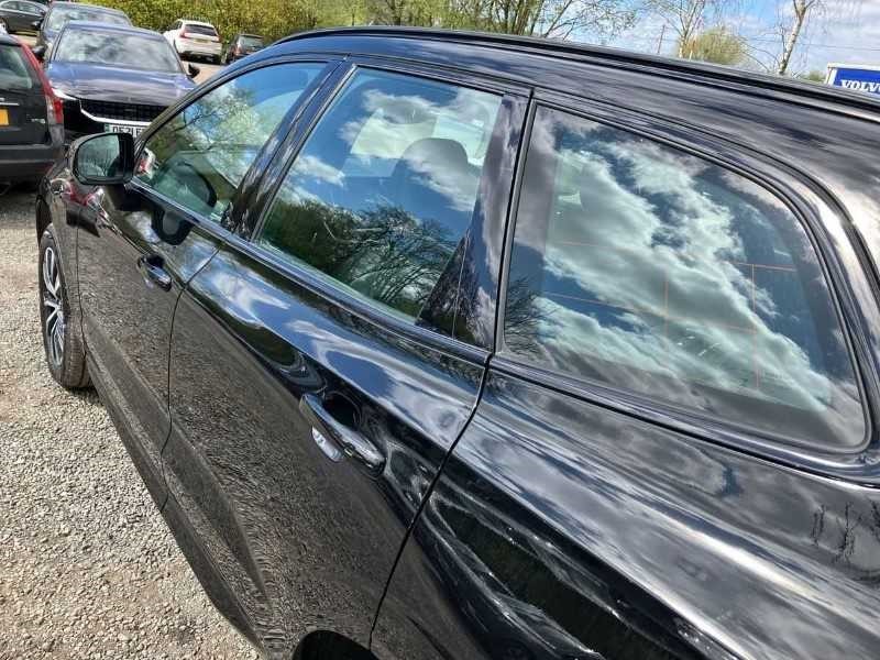 2023 (23) VOLVO XC60 2.0 B4P Plus Dark 5dr Geartronic 3409810