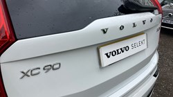 2023 (23) VOLVO XC90 2.0 B5P [250] Plus Dark 5dr AWD Geartronic 3139846
