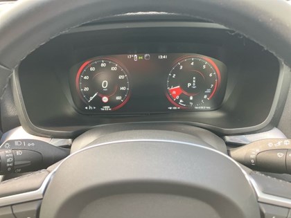 2022 (22) VOLVO V60 2.0 B3P Momentum 5dr Auto [7 speed]