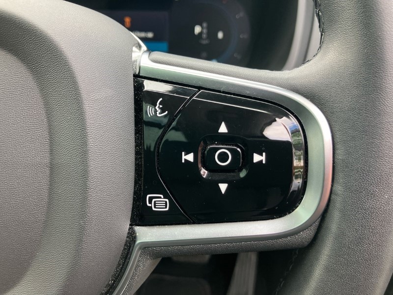 2023 (23) VOLVO XC90 2.0 B5D [235] Plus Dark 5dr AWD Geartronic 3338975