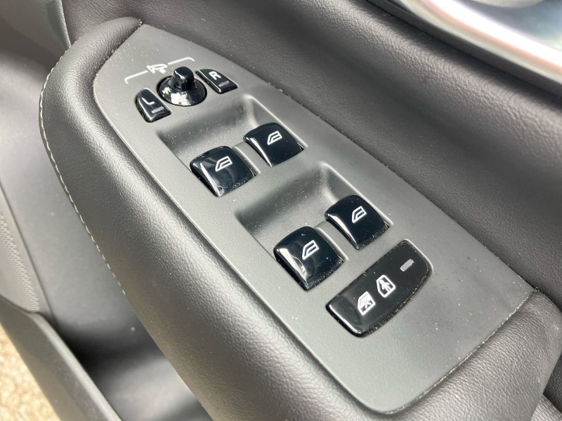 2023 (23) VOLVO XC90 2.0 B5D [235] Plus Dark 5dr AWD Geartronic 3338969