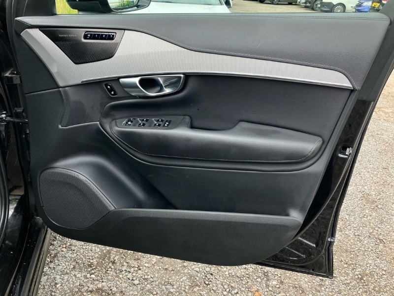 2023 (23) VOLVO XC90 2.0 B5D [235] Plus Dark 5dr AWD Geartronic 3338967