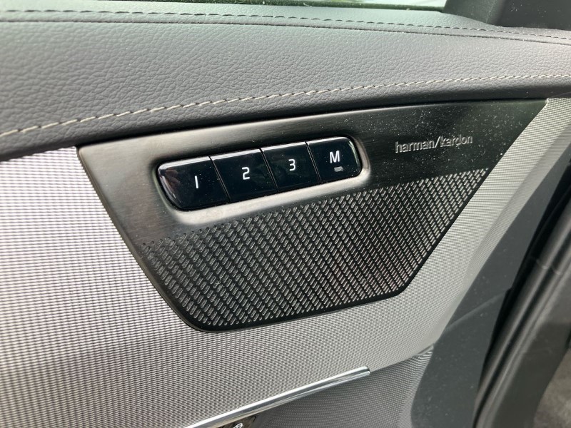 2023 (23) VOLVO XC90 2.0 B5D [235] Plus Dark 5dr AWD Geartronic 3339001