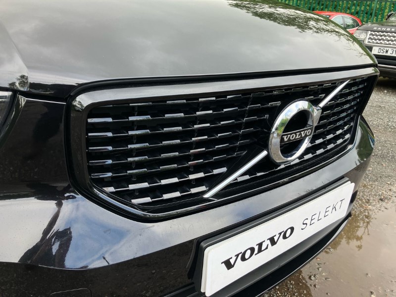 2020 (70) VOLVO XC40 1.5 T3 [163] R DESIGN 5dr 3439896