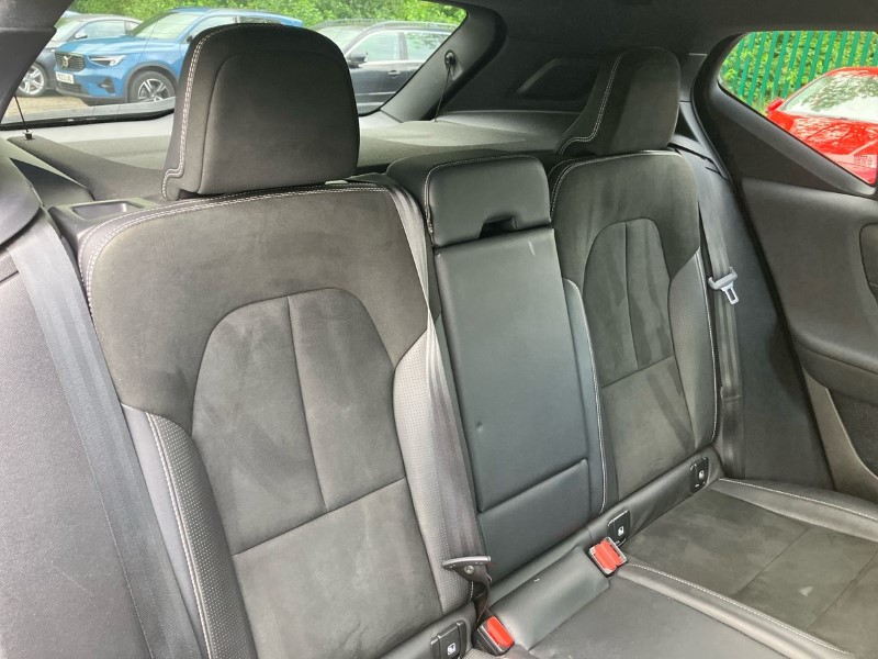 2020 (70) VOLVO XC40 1.5 T3 [163] R DESIGN 5dr 3439888
