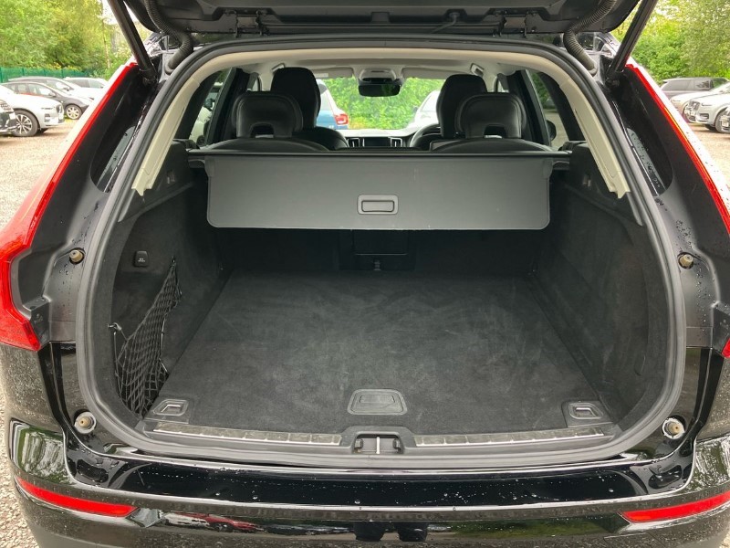 2020 (20) VOLVO XC60 2.0 D4 Momentum Pro 5dr Geartronic 3460718