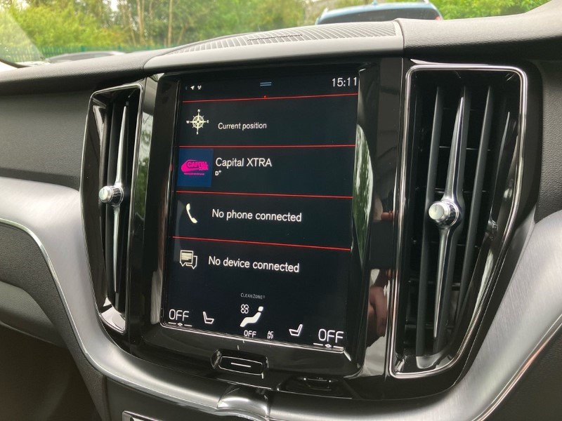 2020 (20) VOLVO XC60 2.0 D4 Momentum Pro 5dr Geartronic 3460705
