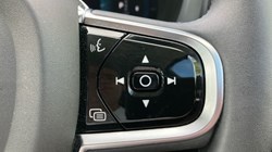 2023 (73) VOLVO XC60 2.0 B4D Plus Dark 5dr AWD Geartronic 3441049