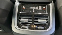 2023 (73) VOLVO XC60 2.0 B4D Plus Dark 5dr AWD Geartronic 3441075