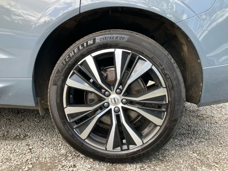 2023 (73) VOLVO XC60 2.0 B4D Plus Dark 5dr AWD Geartronic 3441038
