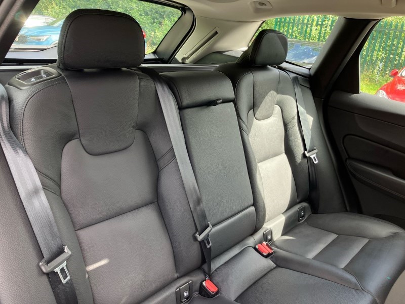 2023 (73) VOLVO XC60 2.0 B4D Plus Dark 5dr AWD Geartronic 3441060