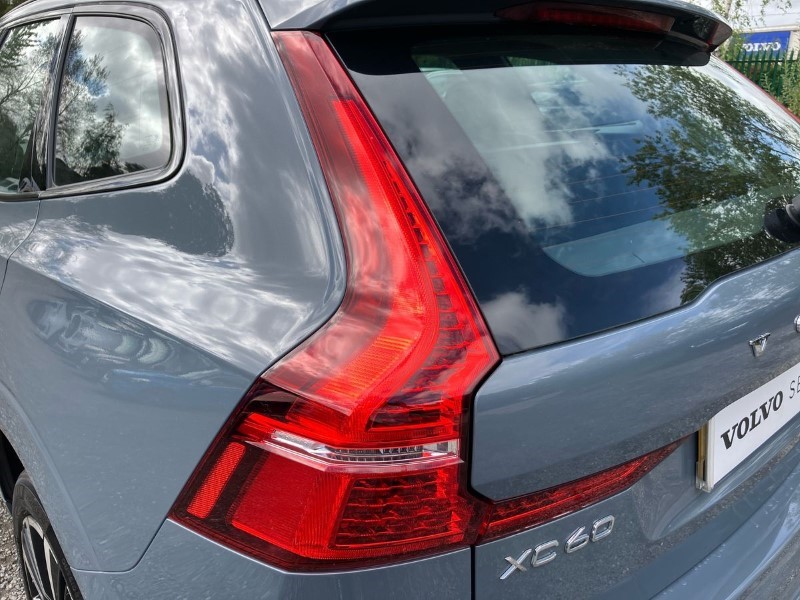 2023 (73) VOLVO XC60 2.0 B4D Plus Dark 5dr AWD Geartronic 3441070