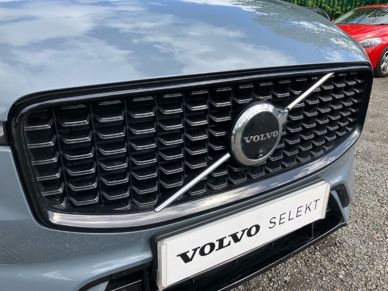 2023 (73) VOLVO XC60 2.0 B4D Plus Dark 5dr AWD Geartronic 3441068