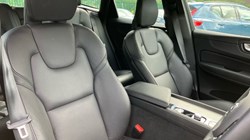 2023 (73) VOLVO XC60 2.0 B4D Plus Dark 5dr AWD Geartronic 3441046