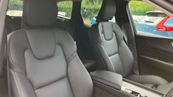 2023 (73) VOLVO XC60 2.0 B4D Plus Dark 5dr AWD Geartronic 3444268