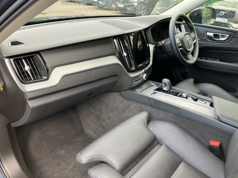 2023 (73) VOLVO XC60 2.0 B4D Plus Dark 5dr AWD Geartronic 3444284