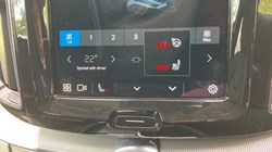 2023 (73) VOLVO XC60 2.0 B4D Plus Dark 5dr AWD Geartronic 3444278