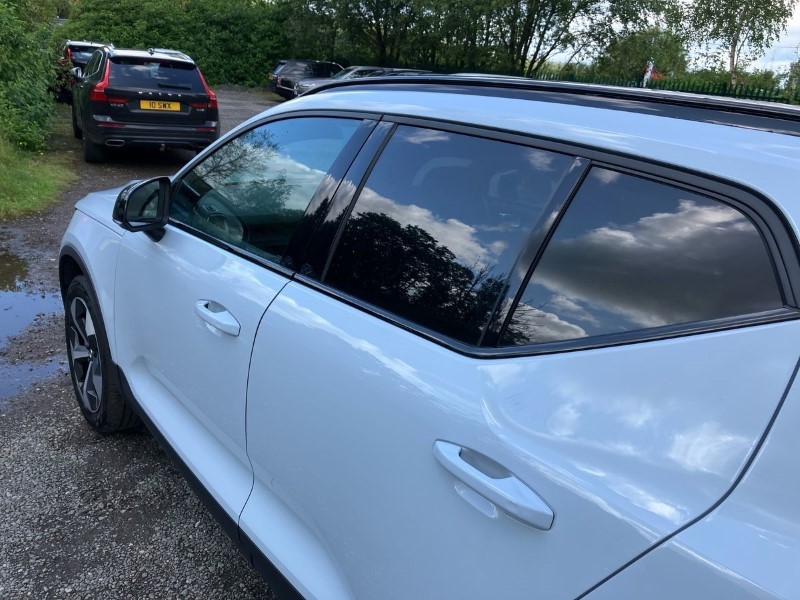 2024 (73) VOLVO XC40 2.0 B4P Ultimate Dark 5dr Auto 3444166