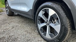 2024 (73) VOLVO XC40 2.0 B4P Ultimate Dark 5dr Auto 3444167