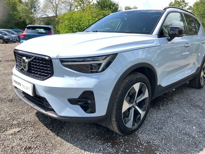 2024 (73) VOLVO XC40 2.0 B4P Ultimate Dark 5dr Auto 3444170