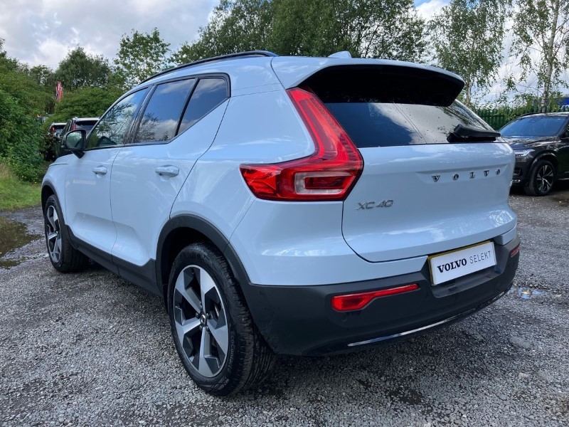 2024 (73) VOLVO XC40 2.0 B4P Ultimate Dark 5dr Auto 3444172
