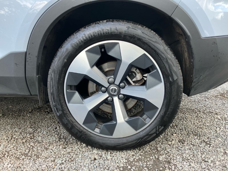 2024 (73) VOLVO XC40 2.0 B4P Ultimate Dark 5dr Auto 3444137