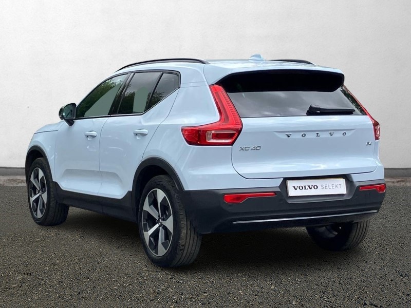 2024 (73) VOLVO XC40 2.0 B4P Ultimate Dark 5dr Auto 3444131