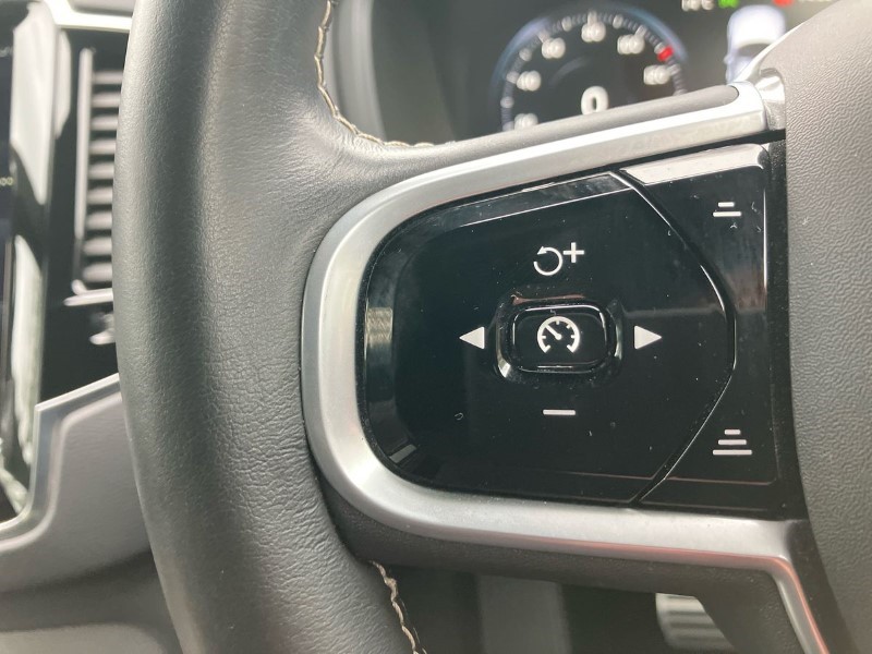 2021 (21) VOLVO XC90 2.0 B5D [235] R DESIGN 5dr AWD Geartronic 3437785