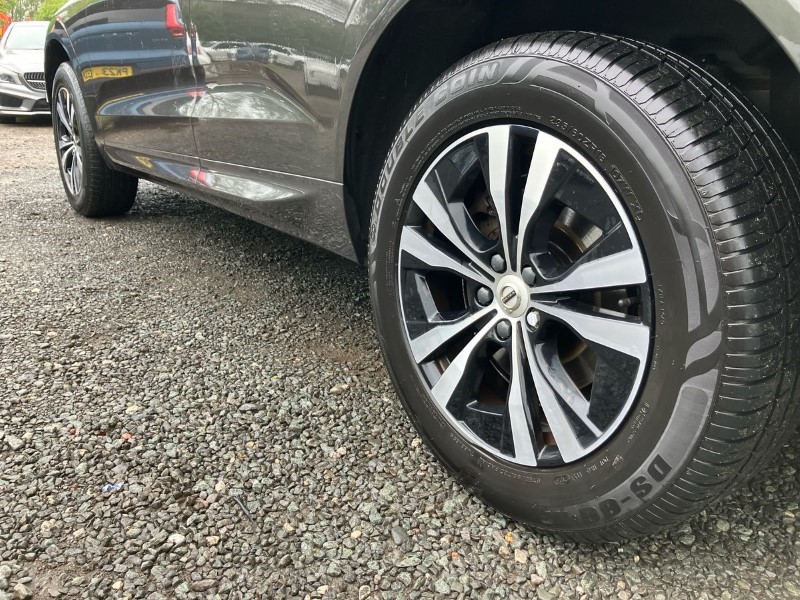 2020 (70) VOLVO XC60 2.0 B5P [250] Momentum 5dr AWD Geartronic 3460291