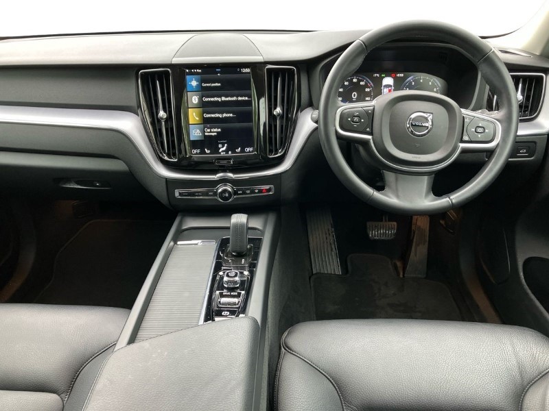 2020 (70) VOLVO XC60 2.0 B5P [250] Momentum 5dr AWD Geartronic 3460262