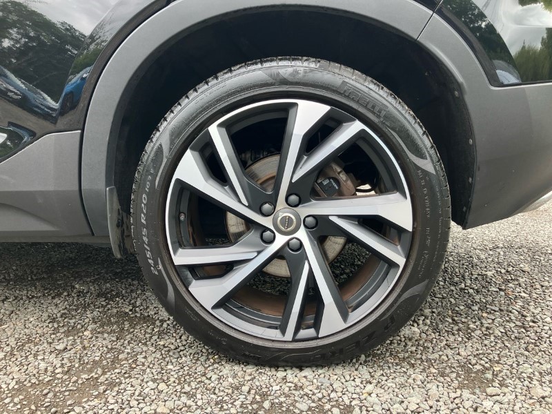 2020 (20) VOLVO XC40 2.0 T4 R DESIGN Pro 5dr Geartronic 3449830