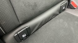 2020 (20) VOLVO XC40 2.0 T4 R DESIGN Pro 5dr Geartronic 3449852