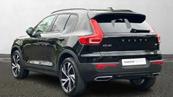 2020 (20) VOLVO XC40 2.0 T4 R DESIGN Pro 5dr Geartronic 3449824