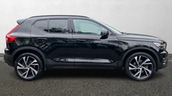 2020 (20) VOLVO XC40 2.0 T4 R DESIGN Pro 5dr Geartronic 3449827