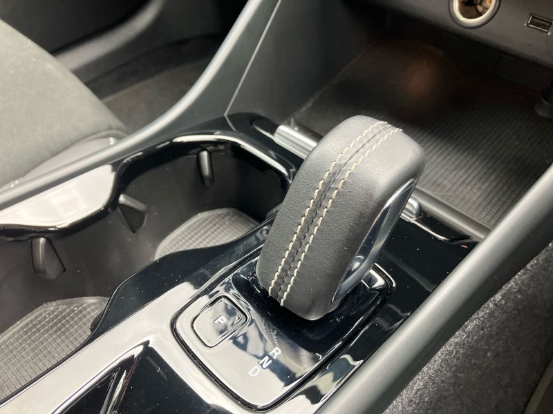 2020 (20) VOLVO XC40 2.0 T4 R DESIGN Pro 5dr Geartronic 3449851