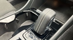 2020 (20) VOLVO XC40 2.0 T4 R DESIGN Pro 5dr Geartronic 3449851
