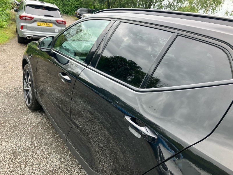 2020 (20) VOLVO XC40 2.0 T4 R DESIGN Pro 5dr Geartronic 3449857