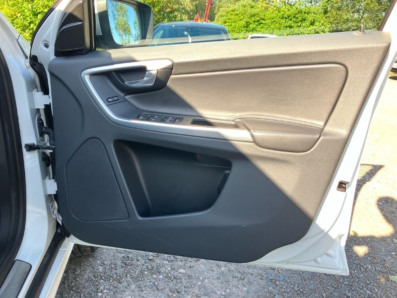 2014 (64) VOLVO XC60 D4 [181] R DESIGN Nav 5dr AWD Geartronic 3478422