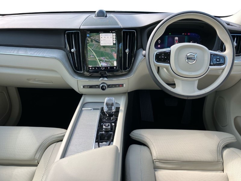 2023 (73) VOLVO XC60 2.0 B5P Ultimate Dark 5dr AWD Geartronic 3457691