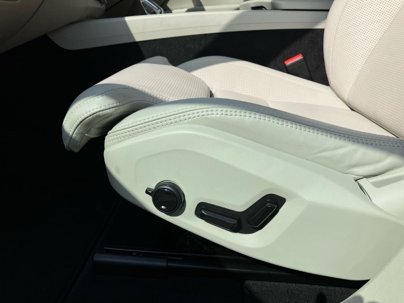 2023 (73) VOLVO XC60 2.0 B5P Ultimate Dark 5dr AWD Geartronic 3457728