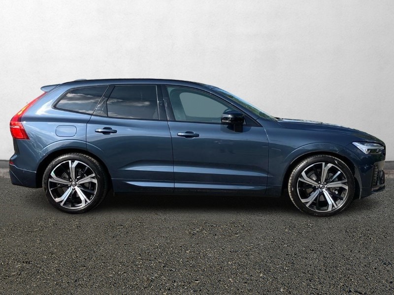 2023 (73) VOLVO XC60 2.0 B5P Ultimate Dark 5dr AWD Geartronic 3457687