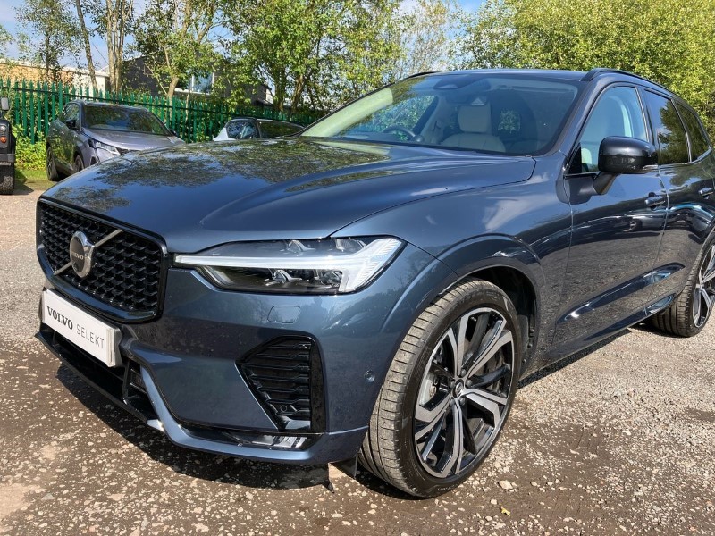 2023 (73) VOLVO XC60 2.0 B5P Ultimate Dark 5dr AWD Geartronic 3457723