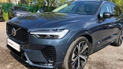 2023 (73) VOLVO XC60 2.0 B5P Ultimate Dark 5dr AWD Geartronic 3457723