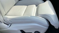 2023 (73) VOLVO XC60 2.0 B5P Ultimate Dark 5dr AWD Geartronic 3457698