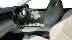 2023 (73) VOLVO XC60 2.0 B5P Ultimate Dark 5dr AWD Geartronic 3457685